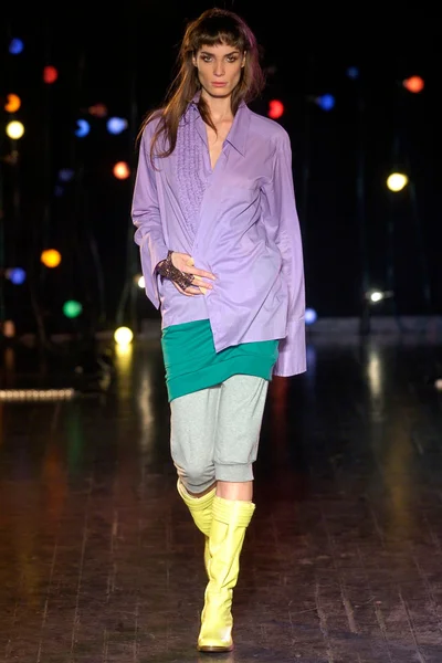 Look 35